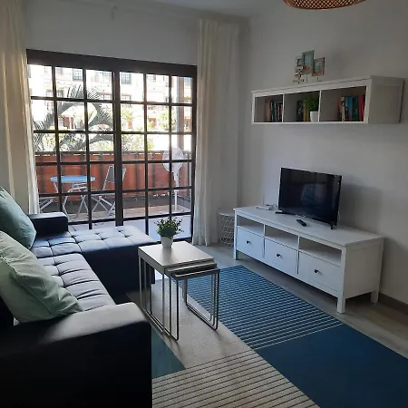 A Charming With A Swimming Pool Apartamento *