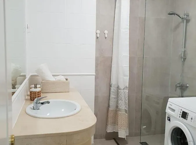 A Charming With A Swimming Pool Apartamento *