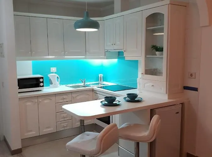 Apartamento A Charming With A Swimming Pool